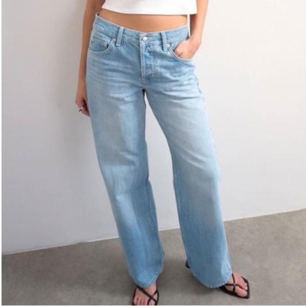 TOPSHOP Women's Blue Ember Low Rise Straight Jean Size 4